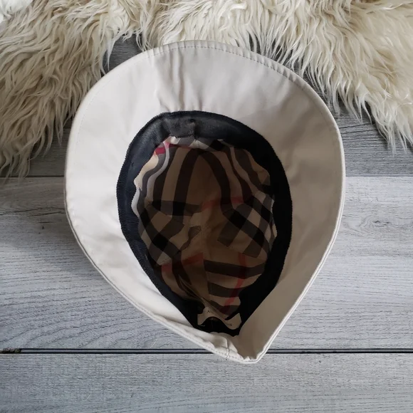 BURBERRY - hat - Picture 14 of 16